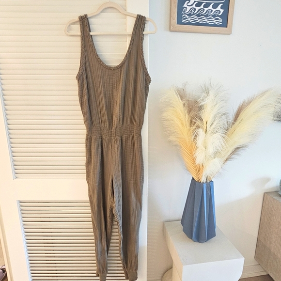 MICHAEL STARS TOBI JUMPSUIT SAGE GREEN SZ M - Picture 1 of 6
